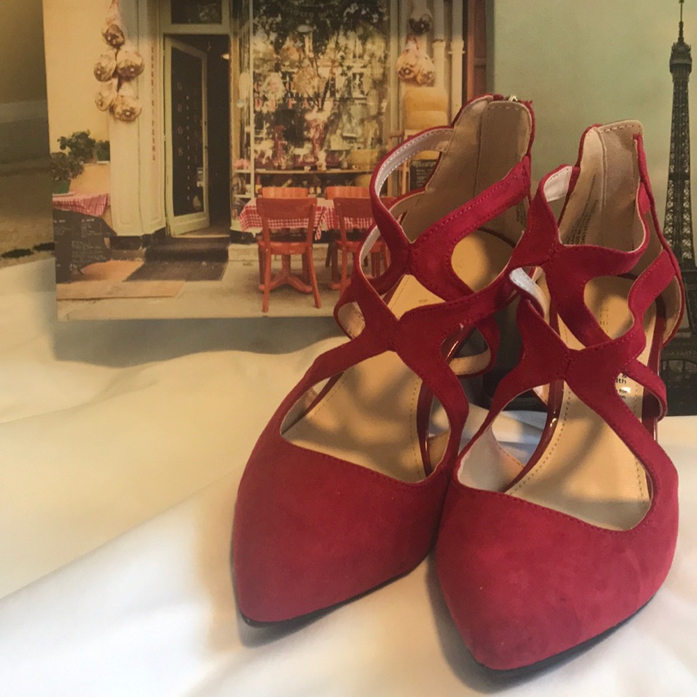 Gorgeous Red Suede Pumps